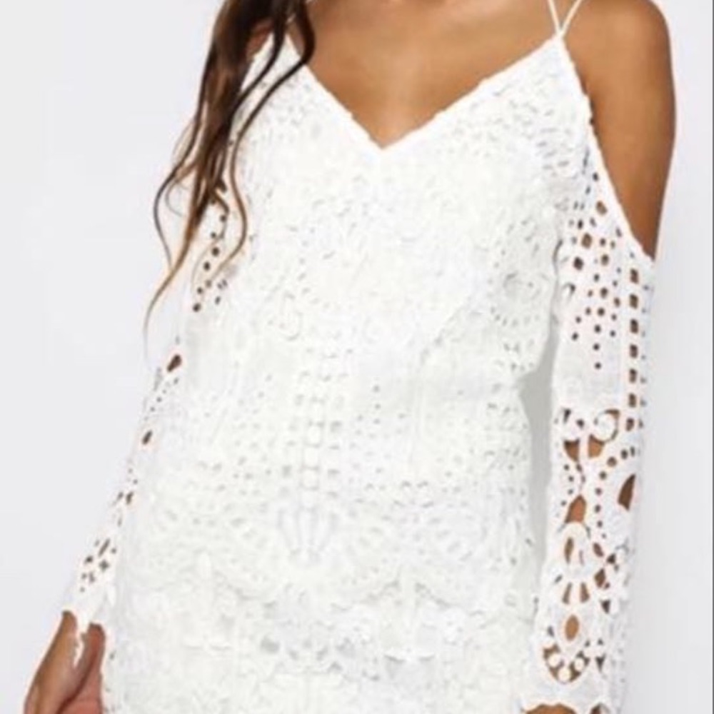 White dress bundle 70$
